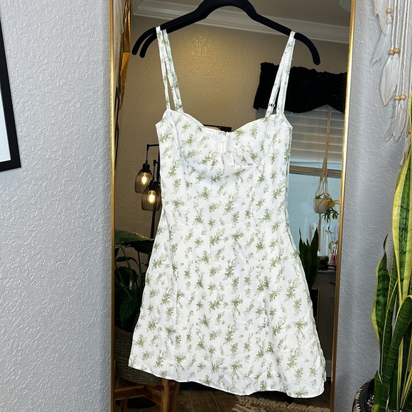 HOUSE OF CB 'Christiana' Garden Print Mini Dress NWOT - Picture 11 of 13